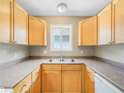 12027 105 ST NW photo 10