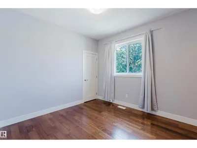 10626 81 AV NW photo 21