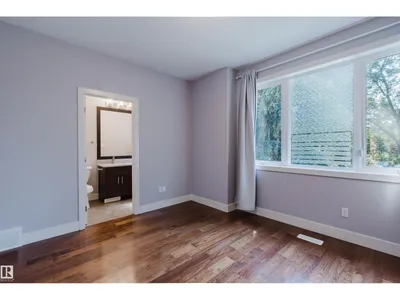 10626 81 AV NW photo 25