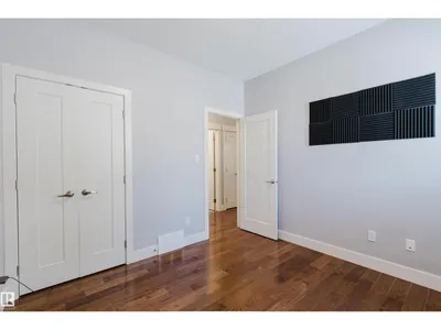 10626 81 AV NW photo 13