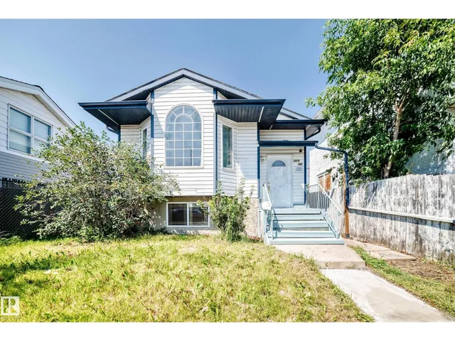 9518 106 AV NW, Edmonton