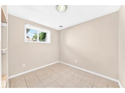 9518 106 AV NW photo 44