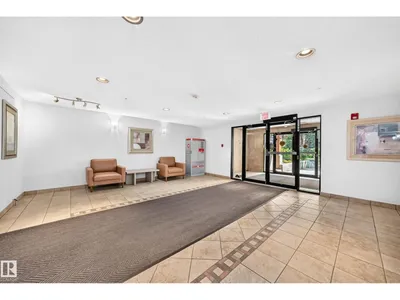 #105 9938 104 ST NW photo 34