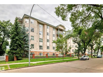 #105 9938 104 ST NW photo 39
