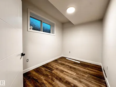 11230 125 ST NW photo 43