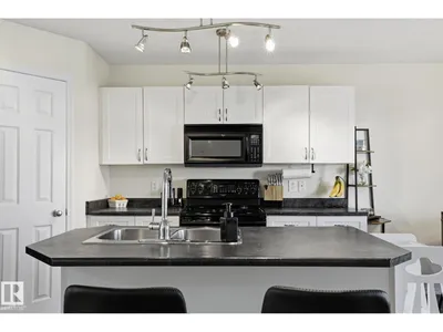 215 85 ST SW photo 8