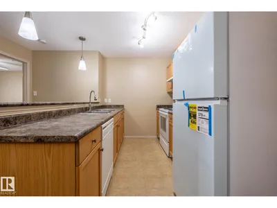 #106 1188 HYNDMAN RD NW photo 8