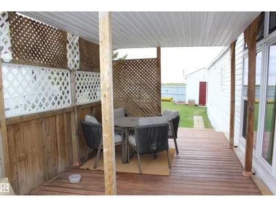 1118 Lakevista DR photo 24