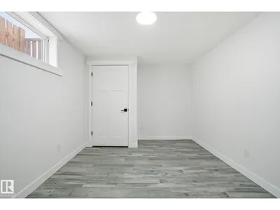 7112 132 AV NW photo 47