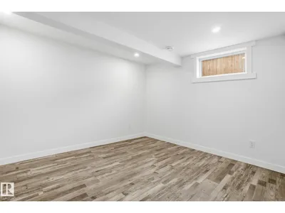 7112 132 AV NW photo 63