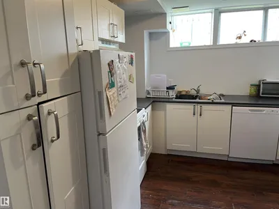 12011 87 AV NW photo 29