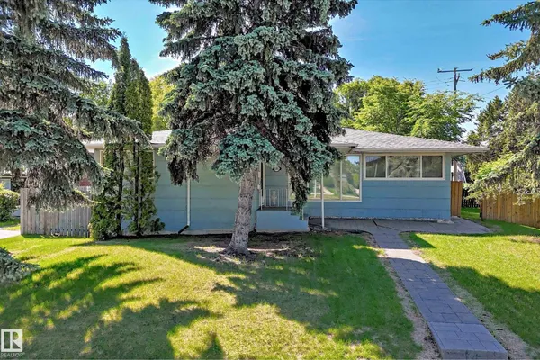 12011 87 AV NW photo 2