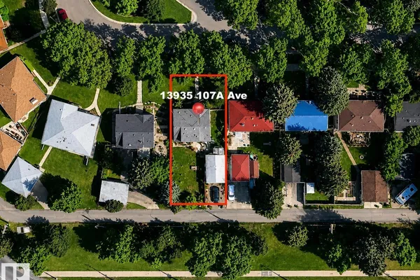 13935 107A AV NW photo 2