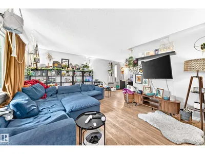 12718 126 ST NW photo 18