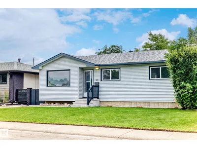 5519 142 AV NW NW photo 4