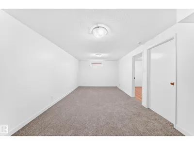 5519 142 AV NW NW photo 29