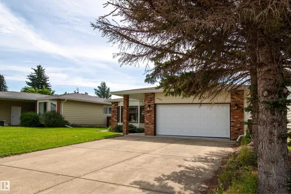6907 19 AV NW photo 2