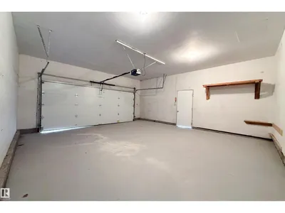 6907 19 AV NW photo 58