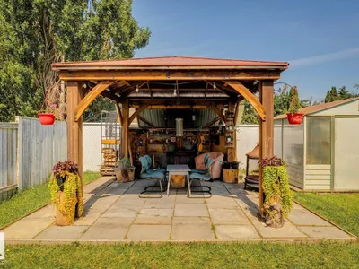 7912 154 AV NW photo 32