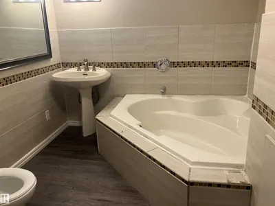 11724 88 ST NW photo 22