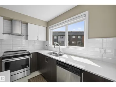 #10 1075 ROSENTHAL BV NW photo 21