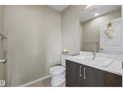 #10 1075 ROSENTHAL BV NW photo 25