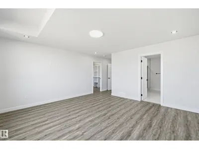3 PIERWYCK LO photo 34