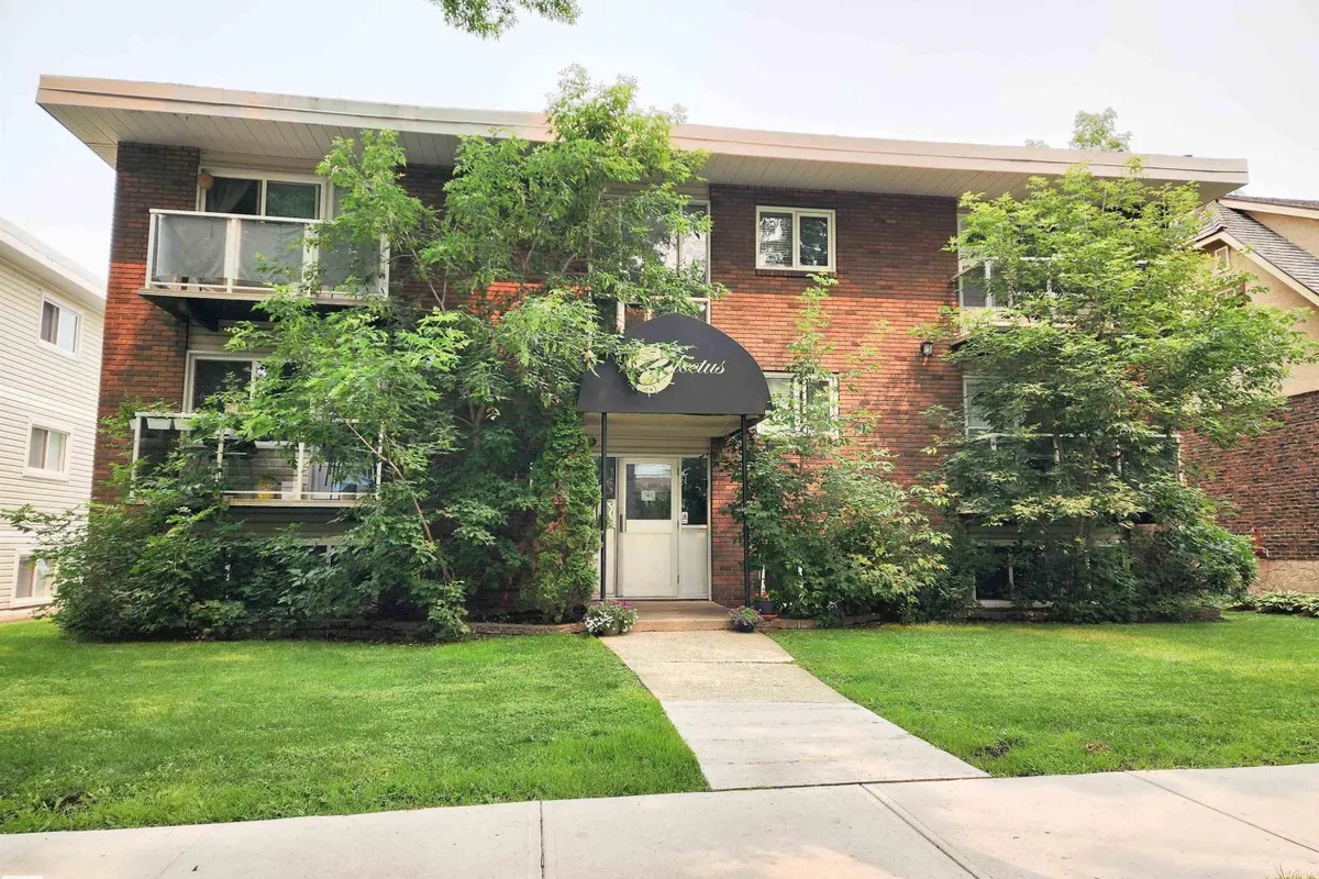 #1 10710 84 AV NW exterior