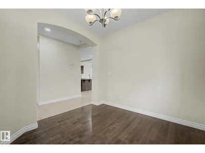 6016 10 AV SW photo 8
