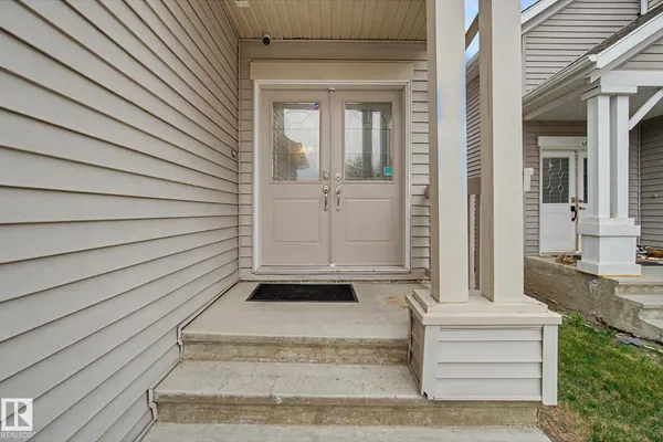 6016 10 AV SW photo 3