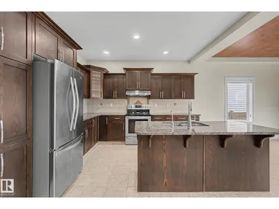 6016 10 AV SW photo 9