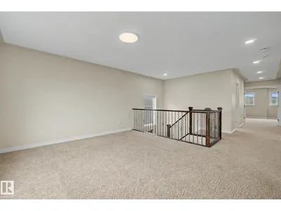 6016 10 AV SW photo 26