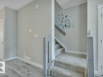 729 BERG LO photo 18