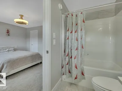 729 BERG LO photo 24