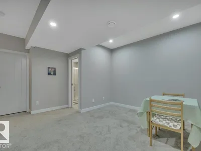 729 BERG LO photo 38