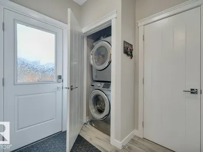 729 BERG LO photo 17