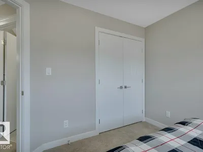 729 BERG LO photo 32