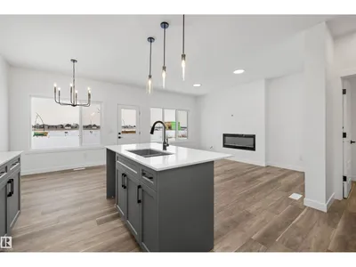 18931 28 AV NW photo 11