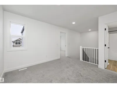 18931 28 AV NW photo 25