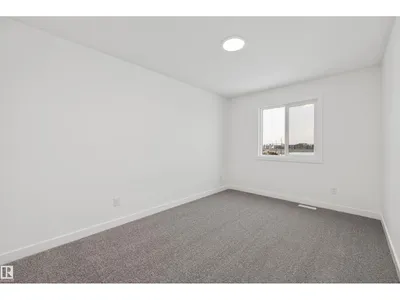 18931 28 AV NW photo 27