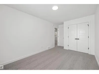 18931 28 AV NW photo 28