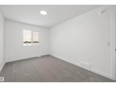 18931 28 AV NW photo 29