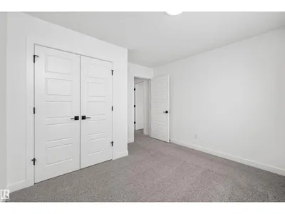 18931 28 AV NW photo 31