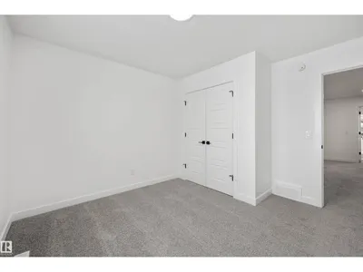 18931 28 AV NW photo 32