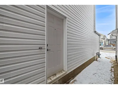 18931 28 AV NW photo 45