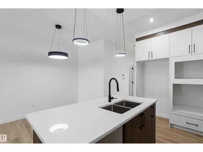 1547 211 ST NW photo 10
