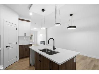 1547 211 ST NW photo 9