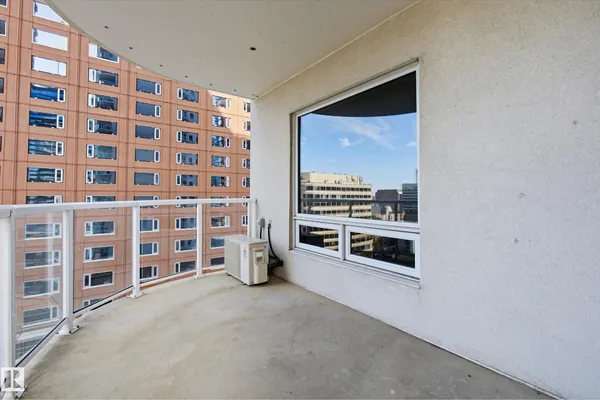 #1005 10152 104 ST NW photo 3