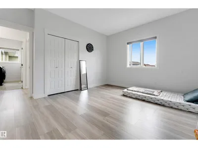 2912 12 AV NW photo 30