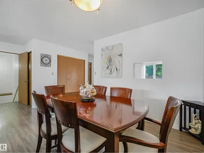5749 189 ST NW photo 8